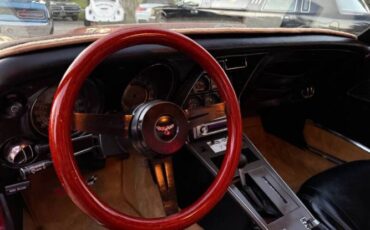 Chevrolet-Corvette-1977-Red-Black-23
