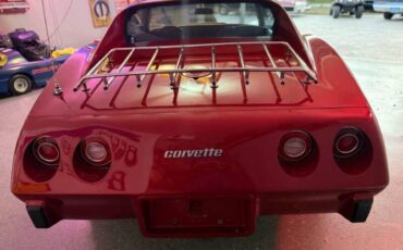 Chevrolet-Corvette-1977-Red-Black-30