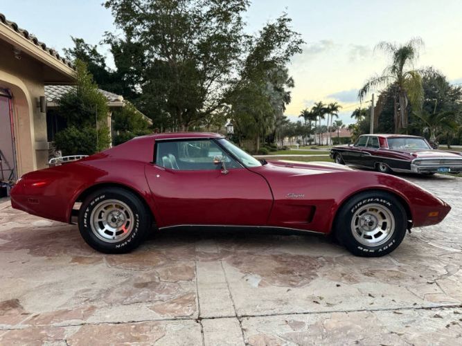 Chevrolet-Corvette-1977-Red-Black-8