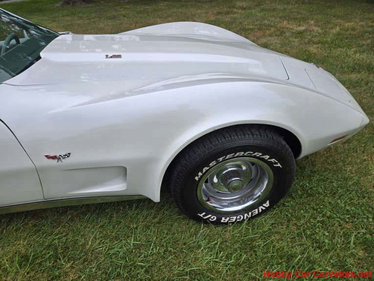 Chevrolet-Corvette-1977-White-Smoke-8