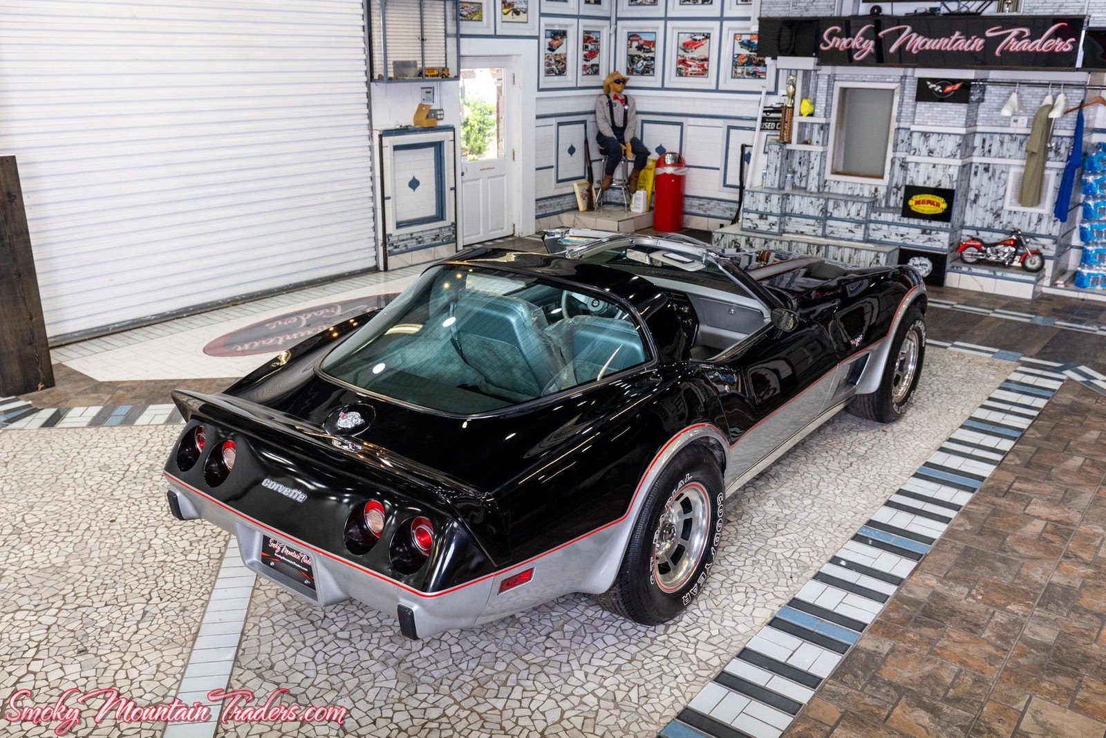 Chevrolet-Corvette-1978-25