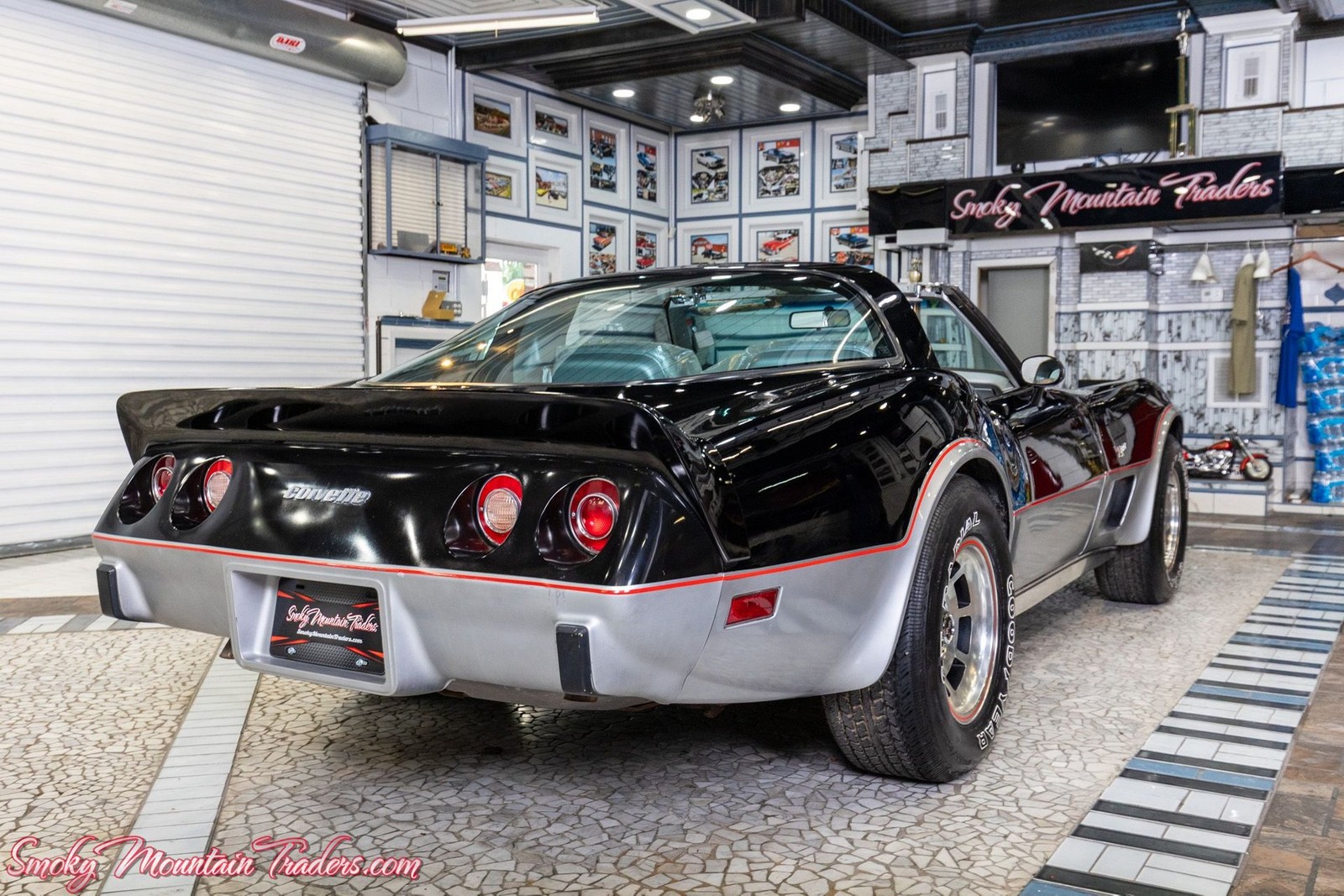 Chevrolet-Corvette-1978-26