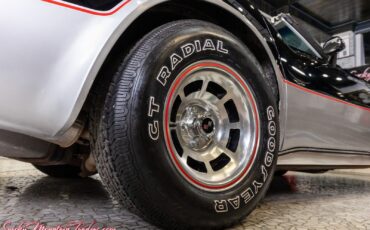 Chevrolet-Corvette-1978-30