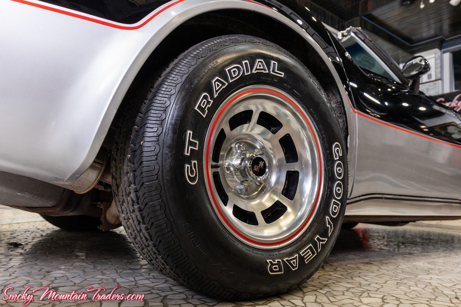 Chevrolet-Corvette-1978-30