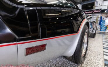 Chevrolet-Corvette-1978-32