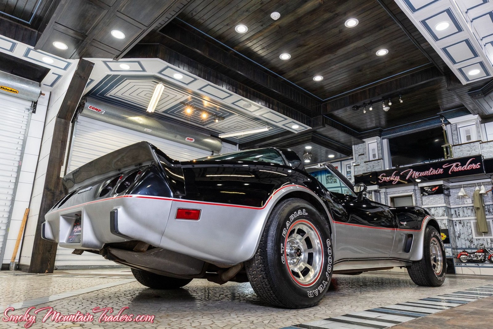 Chevrolet-Corvette-1978-33