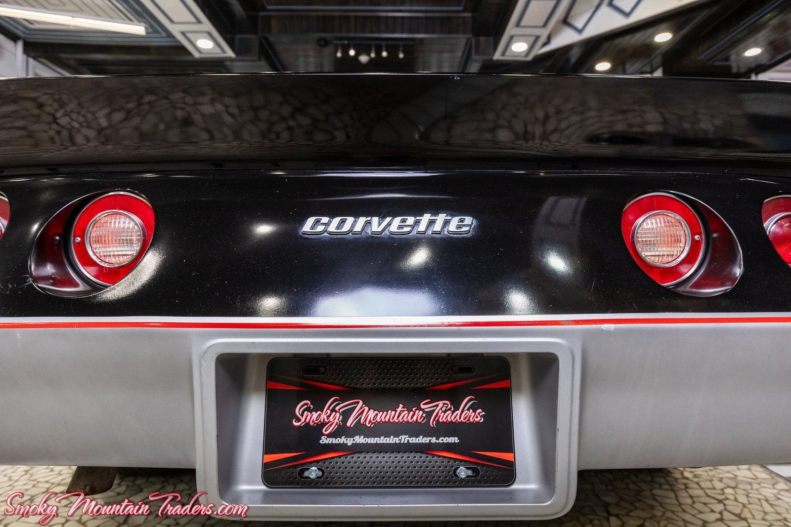 Chevrolet-Corvette-1978-35