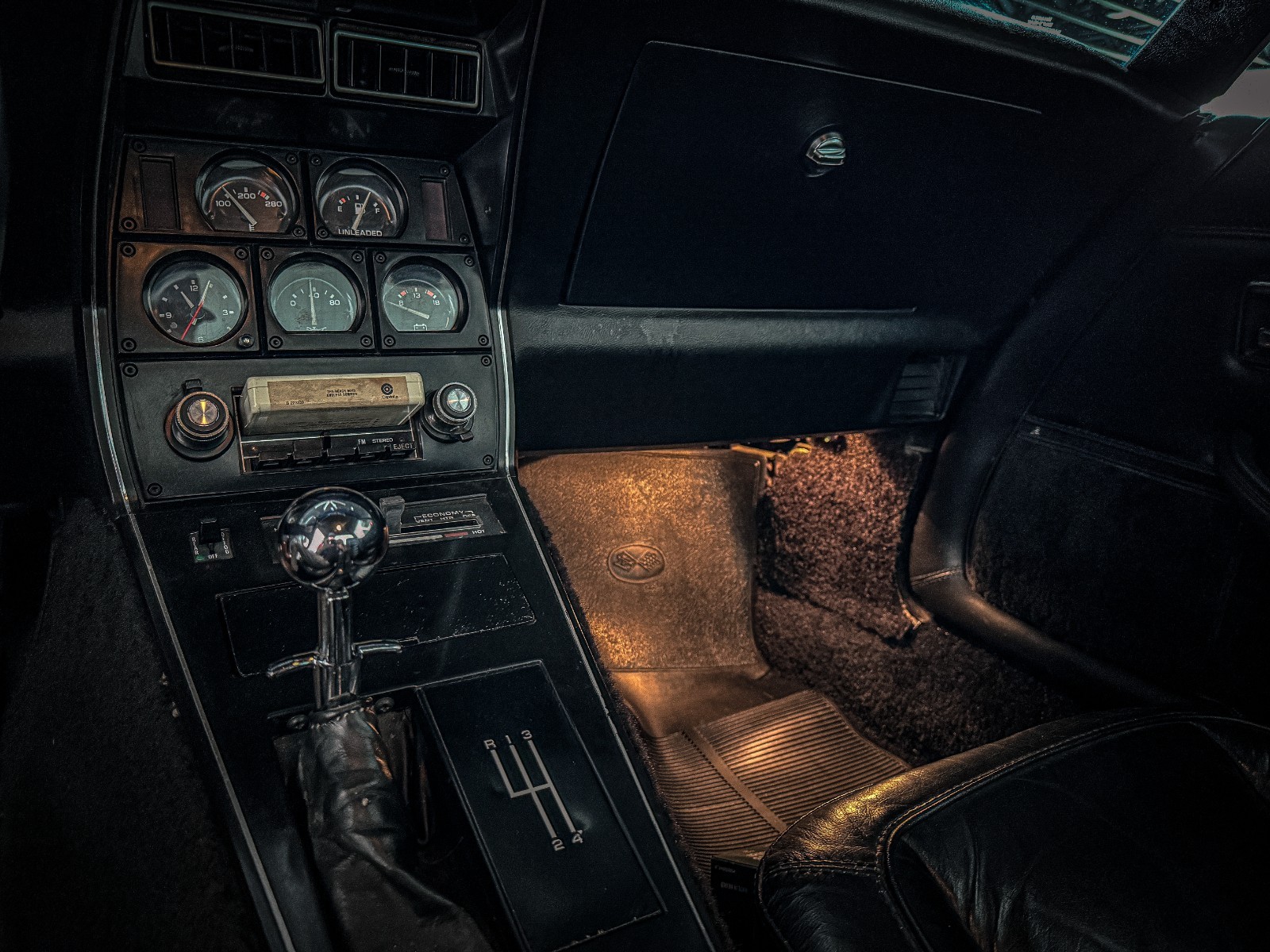 Chevrolet-Corvette-1978-Coupe-10