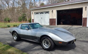 Chevrolet-Corvette-1978-Coupe-17