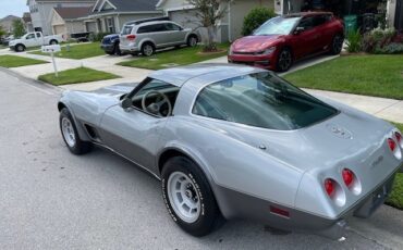 Chevrolet-Corvette-1978-Coupe-4