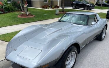 Chevrolet-Corvette-1978-Coupe-5