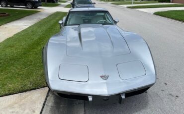 Chevrolet-Corvette-1978-Coupe-6