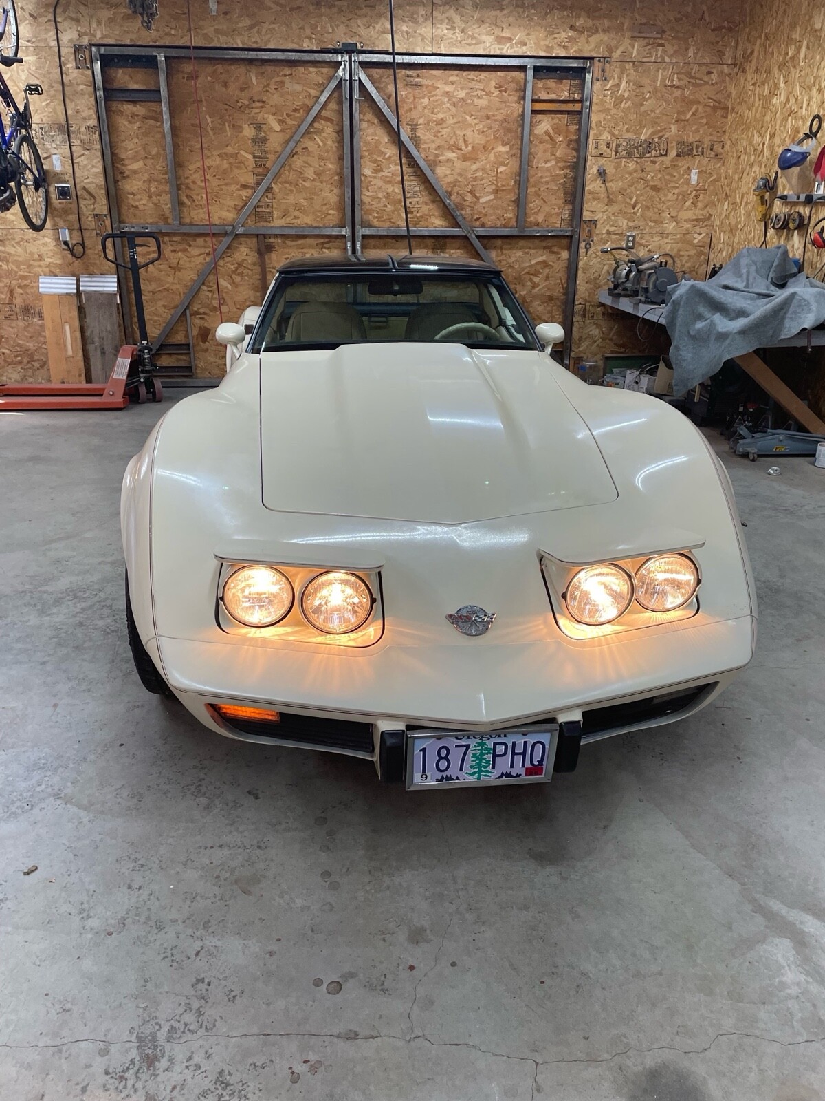 Chevrolet-Corvette-1978-Coupe-6