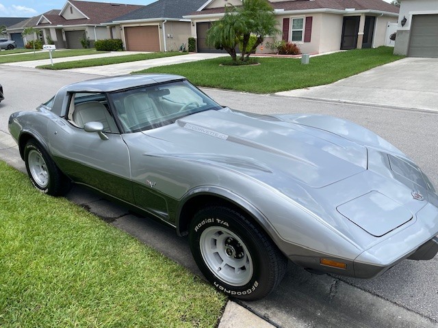 Chevrolet-Corvette-1978-Coupe-7