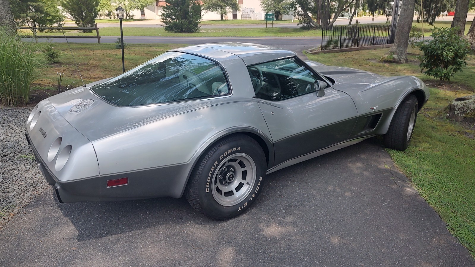 Chevrolet-Corvette-1978-Coupe-8