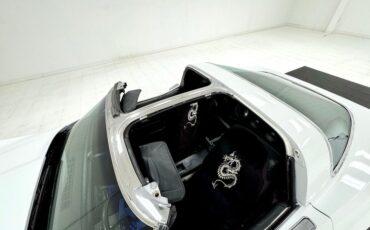Chevrolet-Corvette-1979-Classic-White-Black-19