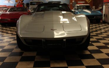 Chevrolet-Corvette-1979-Coupe-1
