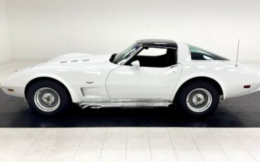 Chevrolet-Corvette-1979-Coupe-1