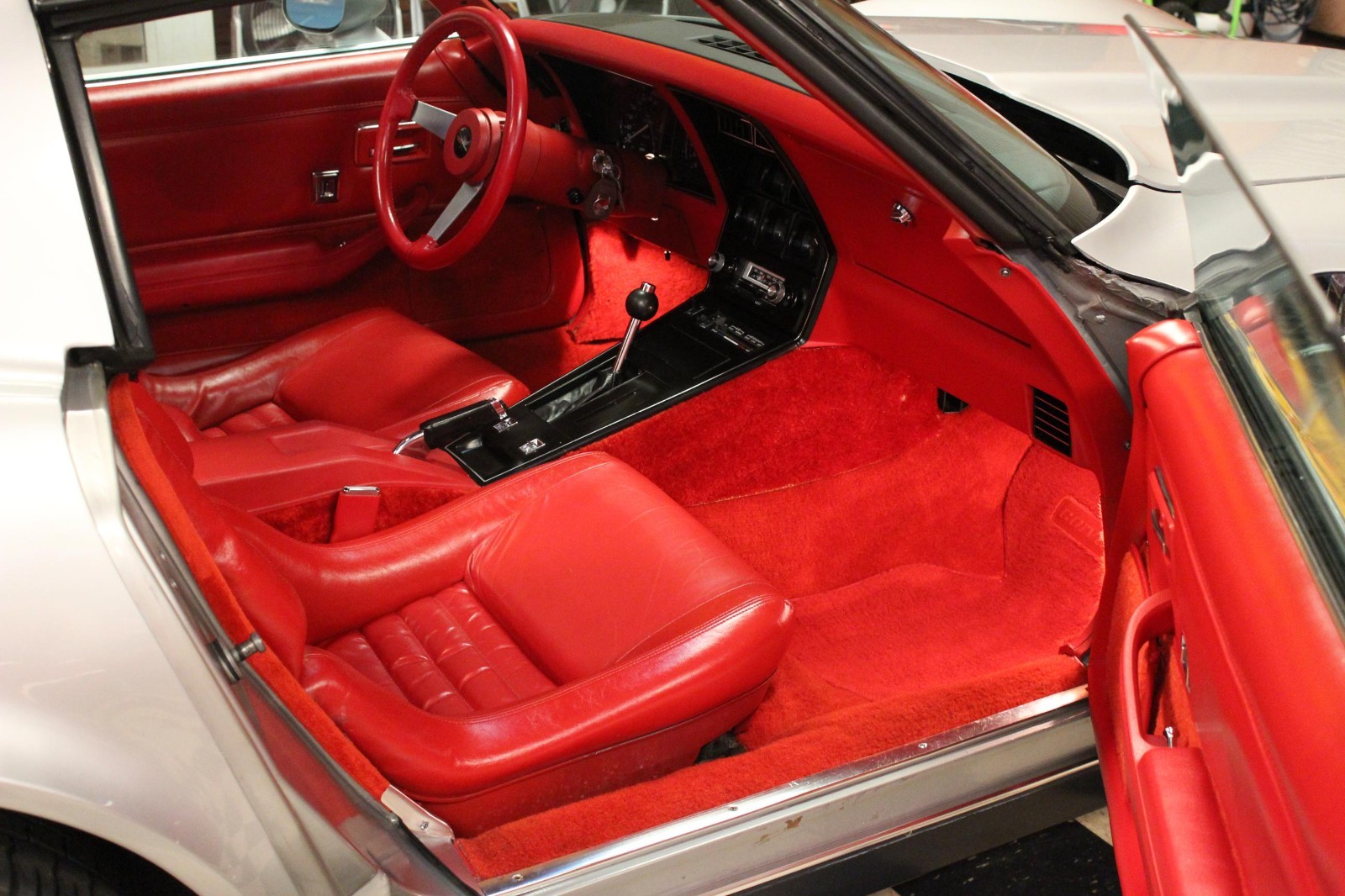 Chevrolet-Corvette-1979-Coupe-18