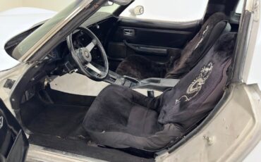 Chevrolet-Corvette-1979-Coupe-33