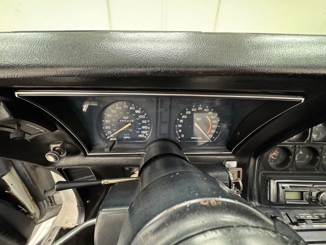 Chevrolet-Corvette-1979-Coupe-39