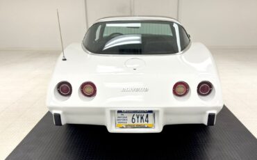 Chevrolet-Corvette-1979-Coupe-4