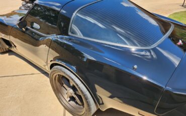 Chevrolet-Corvette-1979-Coupe-4