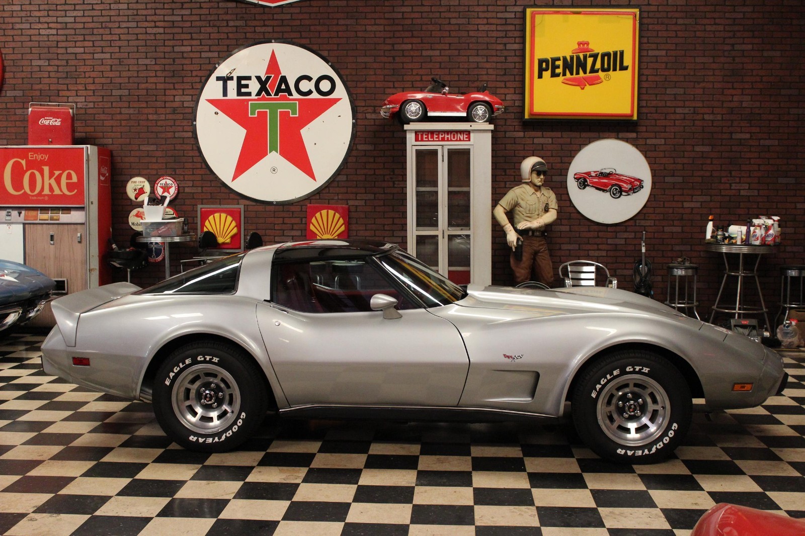 Chevrolet-Corvette-1979-Coupe-6