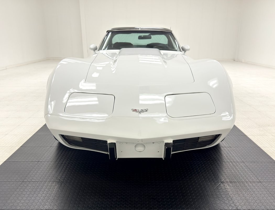 Chevrolet-Corvette-1979-Coupe-8