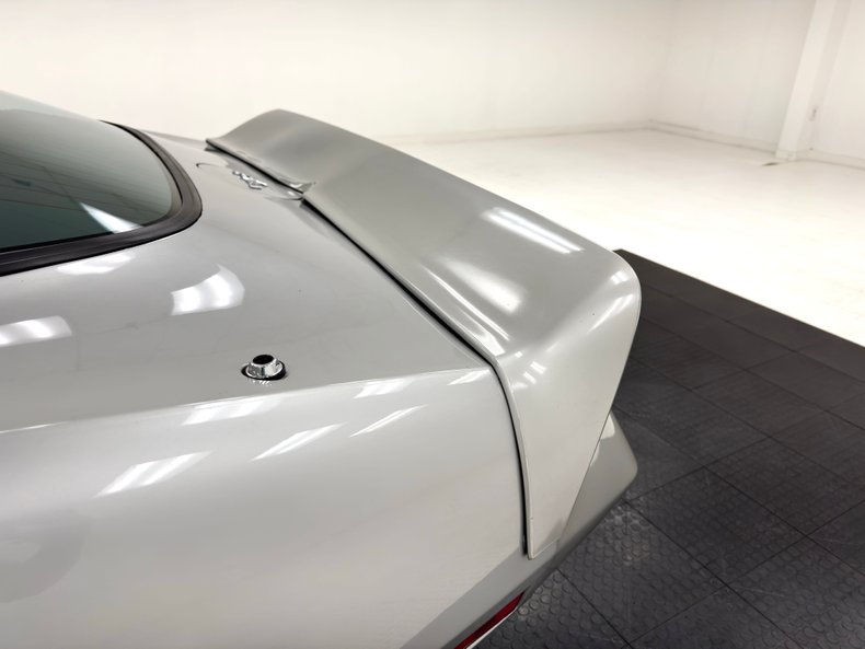 Chevrolet-Corvette-1979-Silver-Metallic-Blue-20