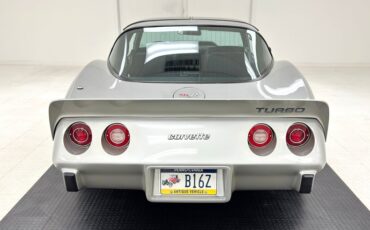 Chevrolet-Corvette-1979-Silver-Metallic-Blue-8