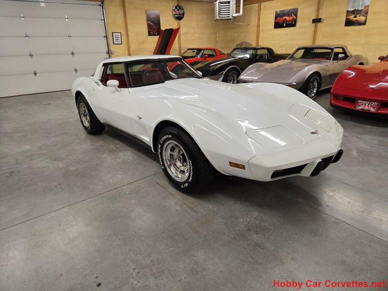 Chevrolet-Corvette-1979-White-Red-32