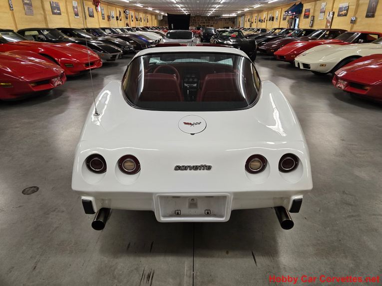 Chevrolet-Corvette-1979-White-Red-39
