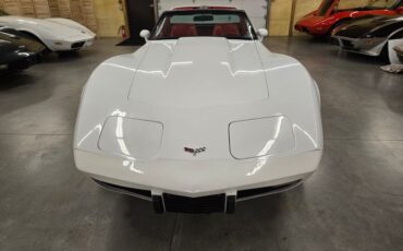 Chevrolet-Corvette-1979-White-Red-44