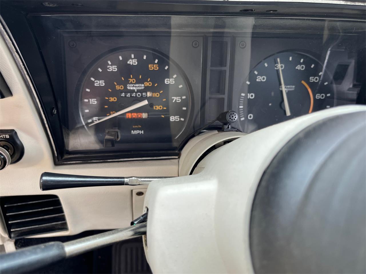 Chevrolet-Corvette-1980-Black-Black-white-9