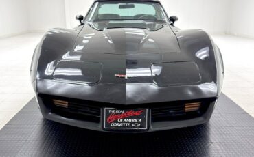 Chevrolet-Corvette-1980-Black-Gray-10