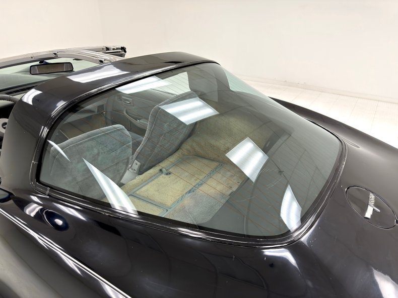 Chevrolet-Corvette-1980-Black-Gray-48