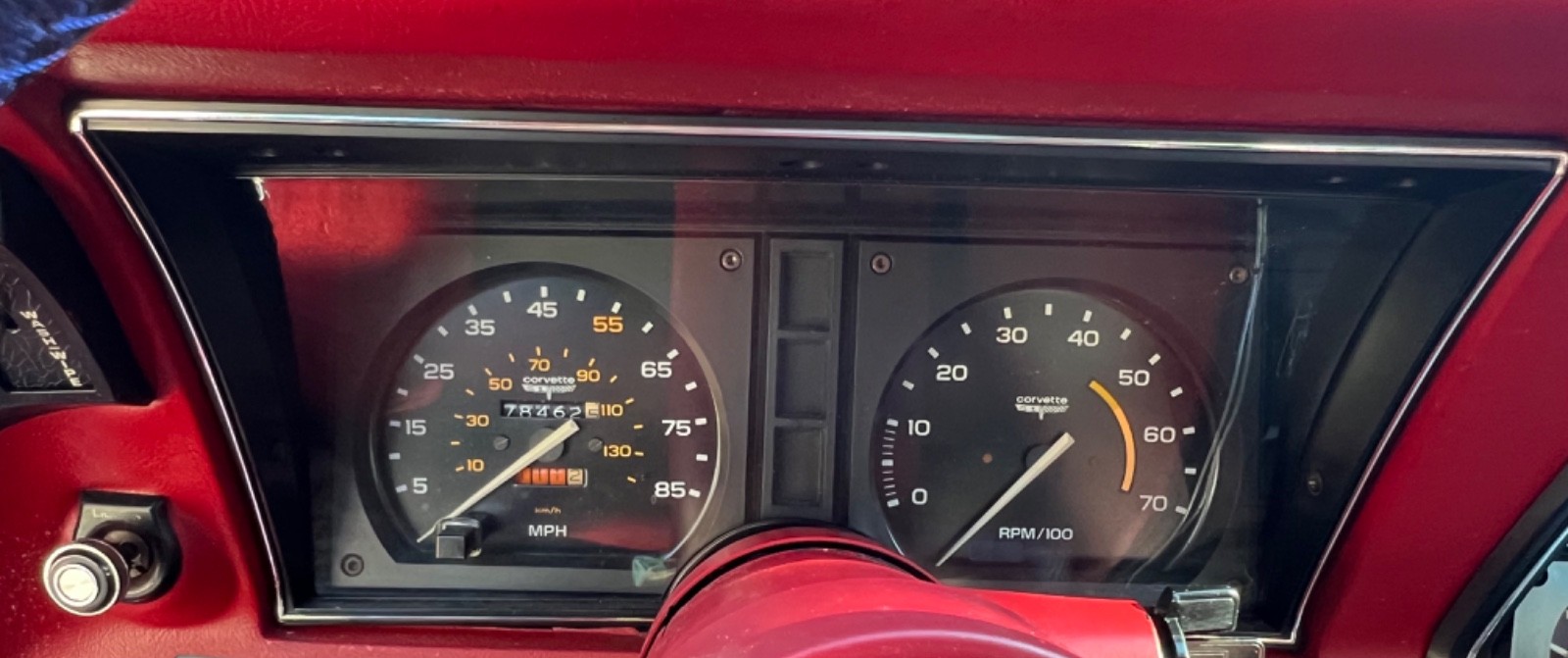 Chevrolet-Corvette-1980-Coupe-21