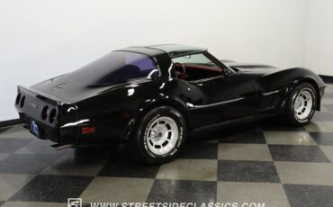 Chevrolet-Corvette-1981-Black-Black-ampamp-Red-11