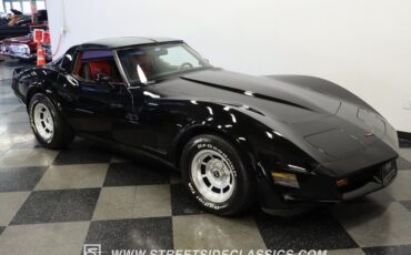 Chevrolet-Corvette-1981-Black-Black-ampamp-Red-13