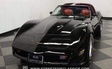 Chevrolet-Corvette-1981-Black-Black-ampamp-Red-16