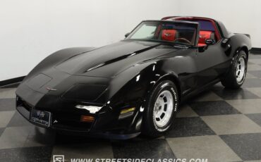 Chevrolet-Corvette-1981-Black-Black-ampamp-Red-17