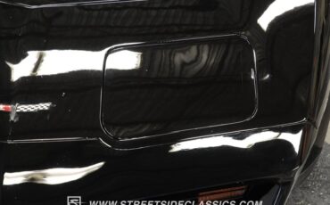 Chevrolet-Corvette-1981-Black-Black-ampamp-Red-18