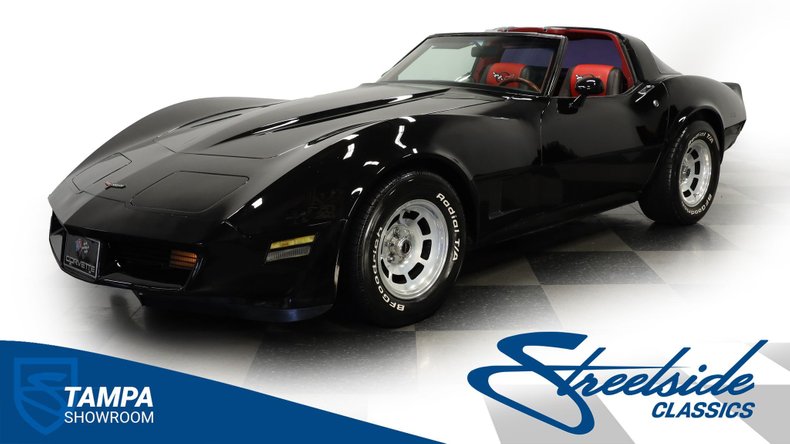 Chevrolet-Corvette-1981-Black-Black-ampamp-Red-2