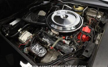 Chevrolet-Corvette-1981-Black-Black-ampamp-Red-29