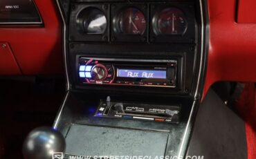 Chevrolet-Corvette-1981-Black-Black-ampamp-Red-38