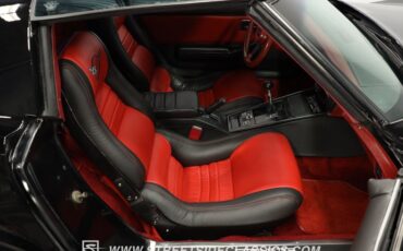 Chevrolet-Corvette-1981-Black-Black-ampamp-Red-42