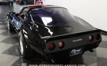Chevrolet-Corvette-1981-Black-Black-ampamp-Red-7
