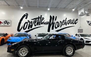 Chevrolet-Corvette-1981-Coupe-1