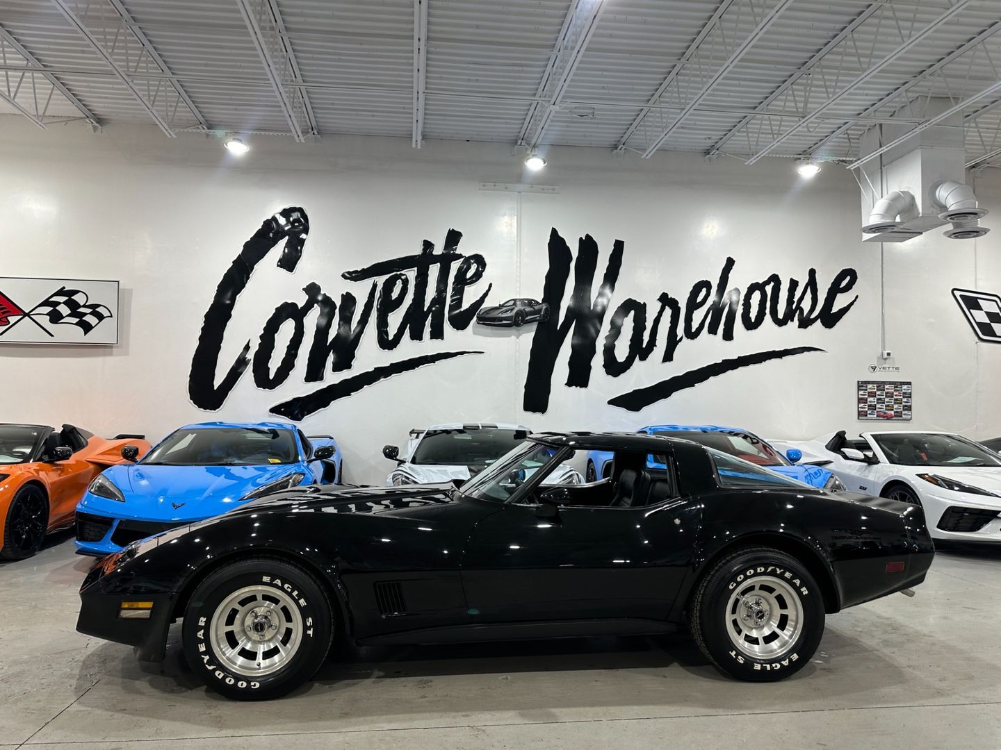 Chevrolet-Corvette-1981-Coupe-1